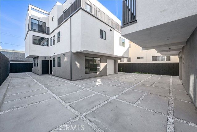 1342 Kingsley 1, Los Angeles, CA 90027