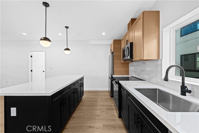 1342 Kingsley 1, Los Angeles, CA 90027