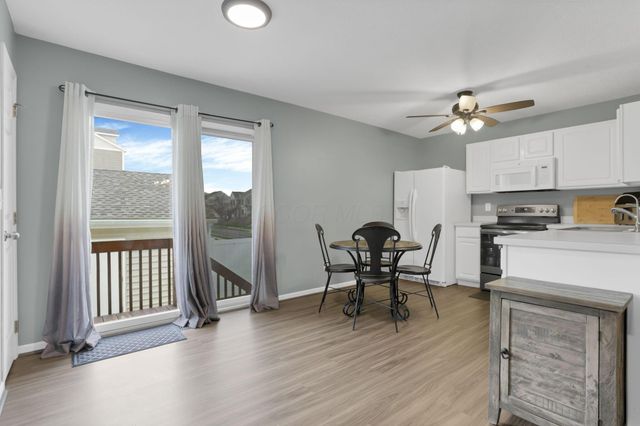 201 Autumn Ridge Circle, Pickerington, OH 43147