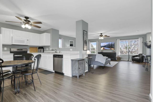 201 Autumn Ridge Circle, Pickerington, OH 43147