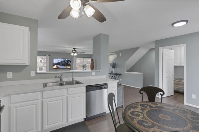 201 Autumn Ridge Circle, Pickerington, OH 43147