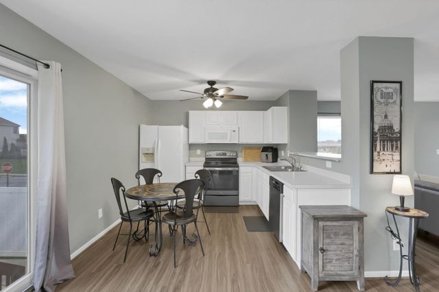 201 Autumn Ridge Circle, Pickerington, OH 43147