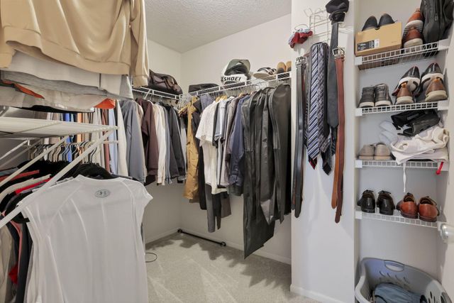 201 Autumn Ridge Circle, Pickerington, OH 43147