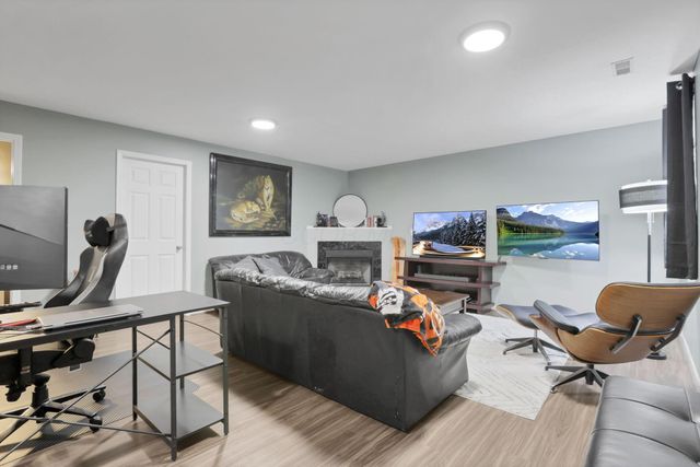 201 Autumn Ridge Circle, Pickerington, OH 43147