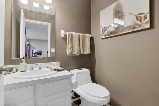 201 Autumn Ridge Circle, Pickerington, OH 43147