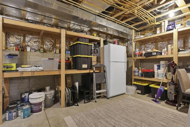 201 Autumn Ridge Circle, Pickerington, OH 43147