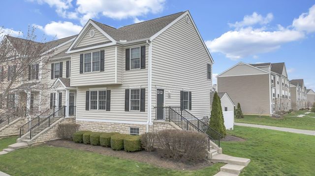 201 Autumn Ridge Circle, Pickerington, OH 43147