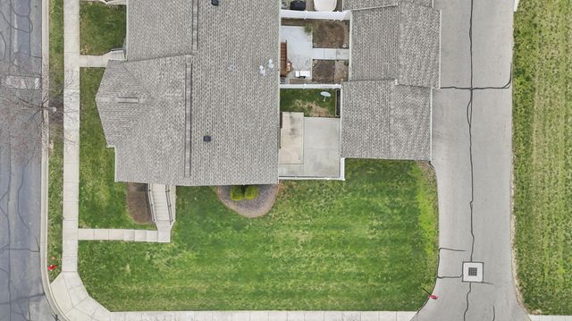 201 Autumn Ridge Circle, Pickerington, OH 43147