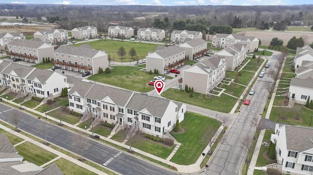 201 Autumn Ridge Circle, Pickerington, OH 43147