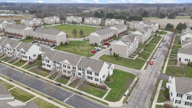 201 Autumn Ridge Circle, Pickerington, OH 43147