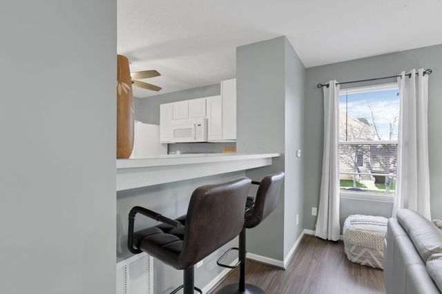 201 Autumn Ridge Circle, Pickerington, OH 43147