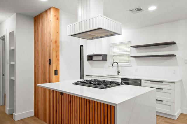 8503 Cornwall DR, Austin, TX 78748