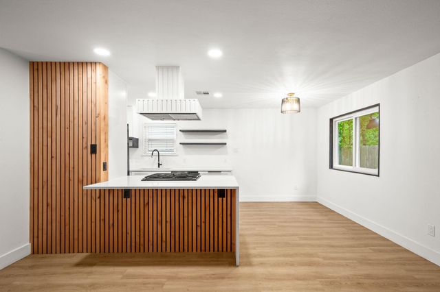 8503 Cornwall DR, Austin, TX 78748