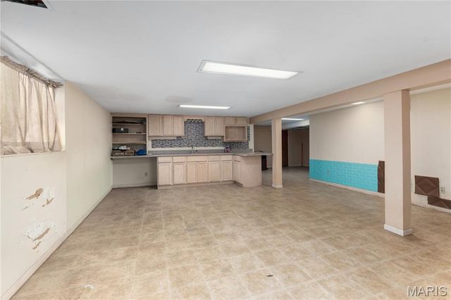 701 Garlyn Court, St Louis, MO 63123