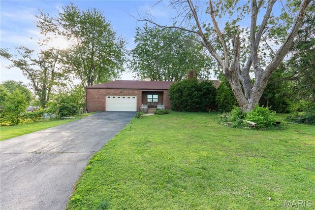 701 Garlyn Court, St Louis, MO 63123
