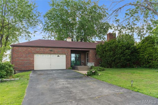 701 Garlyn Court, St Louis, MO 63123