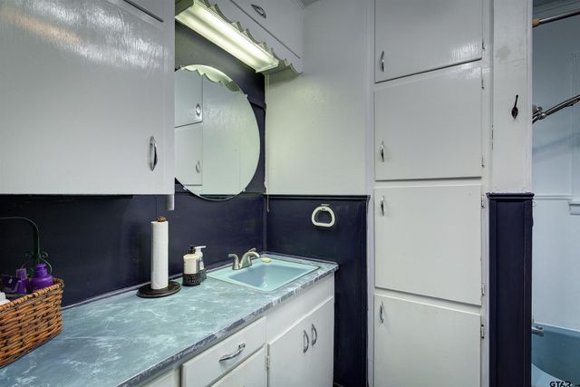 1010 N Main, Winnsboro, TX 75494