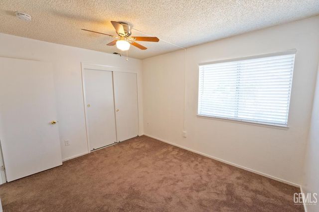 6513 Pine View Drive, Bakersfield, CA 93307