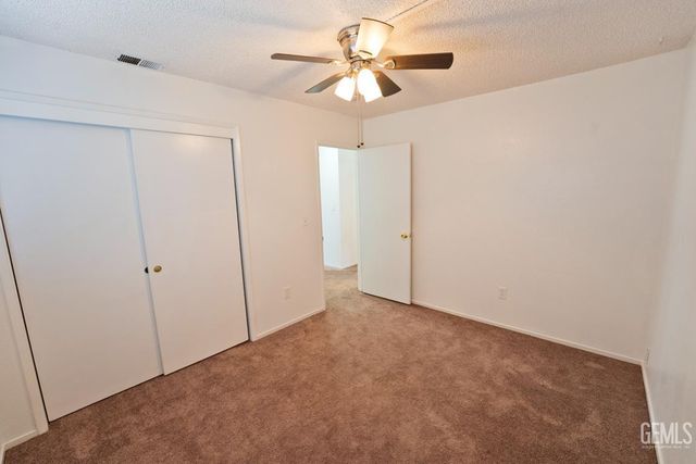 6513 Pine View Drive, Bakersfield, CA 93307