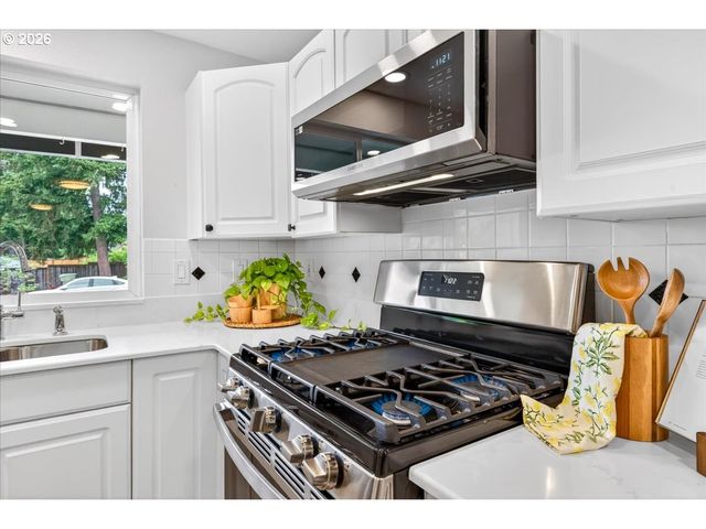 3360 Nw 178TH Ave, Portland, OR 97229