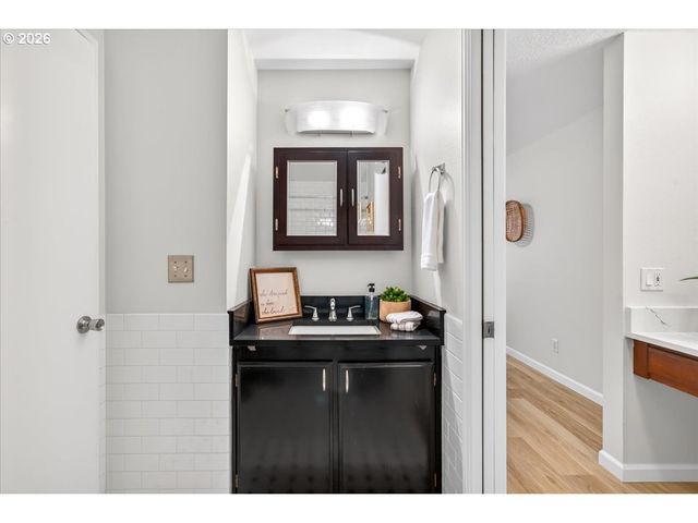3360 Nw 178TH Ave, Portland, OR 97229