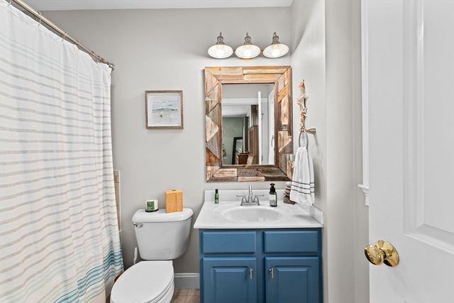 72 Papermill Rd 72, Wareham, MA 02576