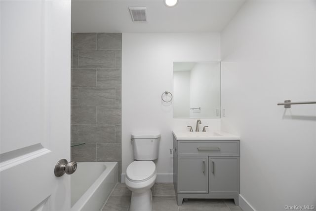 1628 E Noxon Road, Lagrangeville, NY 12540