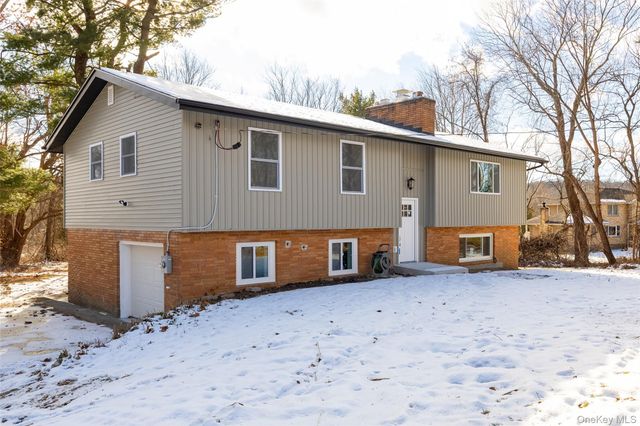 1628 E Noxon Road, Lagrangeville, NY 12540