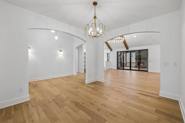 8678 Poplar Creek Rd, Nashville, TN 37221