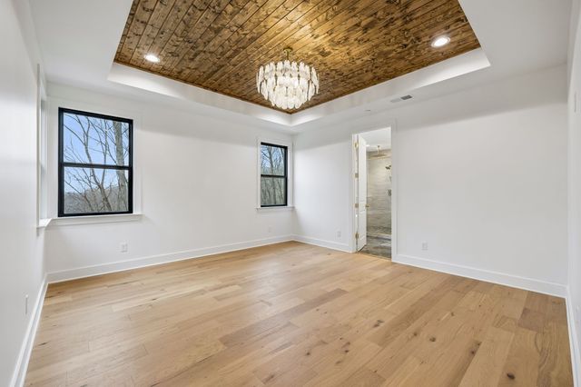 8678 Poplar Creek Rd, Nashville, TN 37221