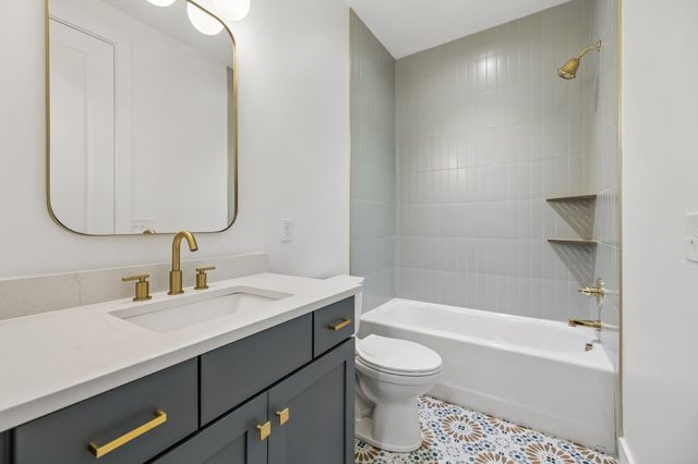 8678 Poplar Creek Rd, Nashville, TN 37221