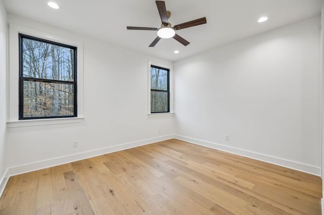 8678 Poplar Creek Rd, Nashville, TN 37221