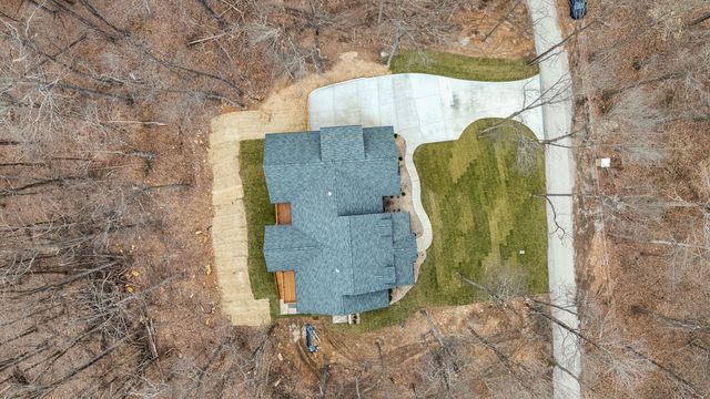 8678 Poplar Creek Rd, Nashville, TN 37221