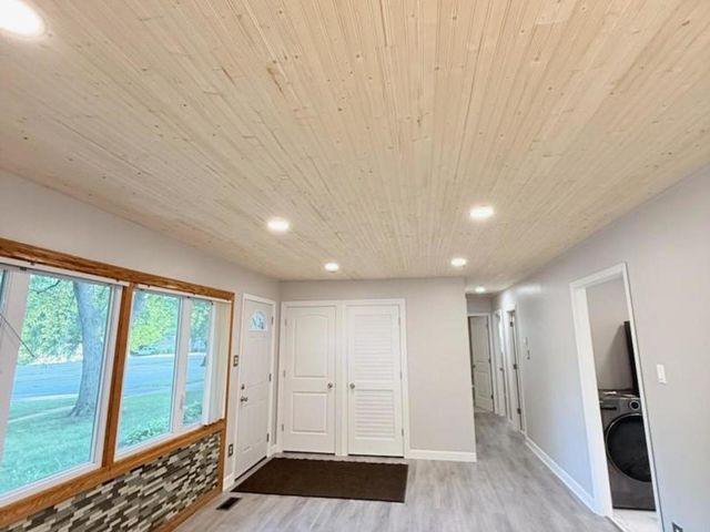 2017 E Sauk Trail, Sauk Village, IL 60411