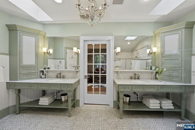 203 Heights Road, Ridgewood, NJ 07450