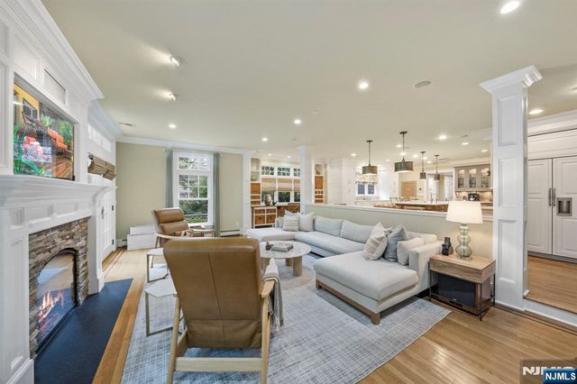 203 Heights Road, Ridgewood, NJ 07450