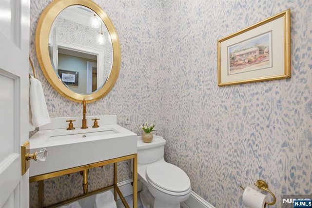 203 Heights Road, Ridgewood, NJ 07450