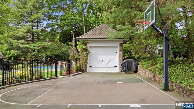 203 Heights Road, Ridgewood, NJ 07450