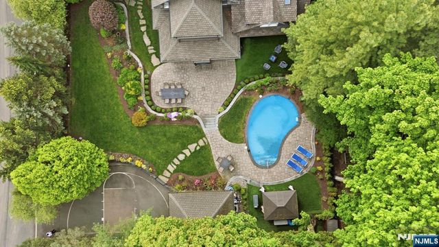 203 Heights Road, Ridgewood, NJ 07450
