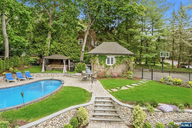 203 Heights Road, Ridgewood, NJ 07450