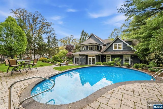 203 Heights Road, Ridgewood, NJ 07450