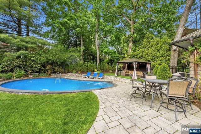 203 Heights Road, Ridgewood, NJ 07450