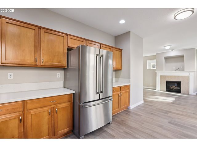 1649 Sw MIRANDA Pl, Troutdale, OR 97060