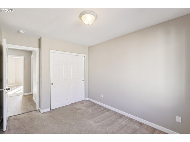 1649 Sw MIRANDA Pl, Troutdale, OR 97060