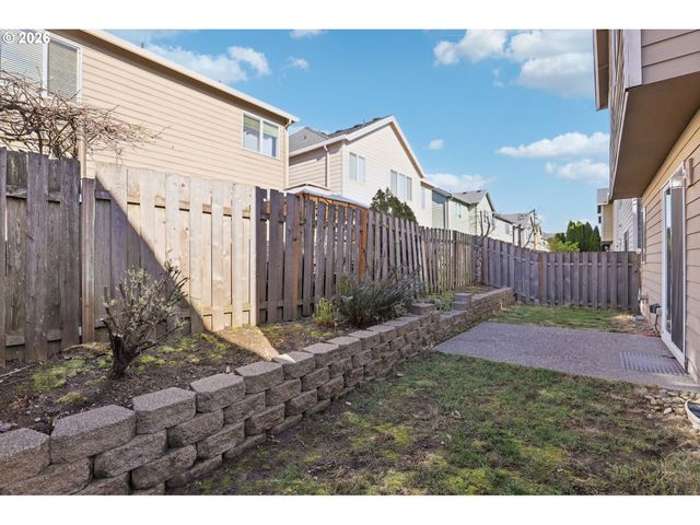 1649 Sw MIRANDA Pl, Troutdale, OR 97060