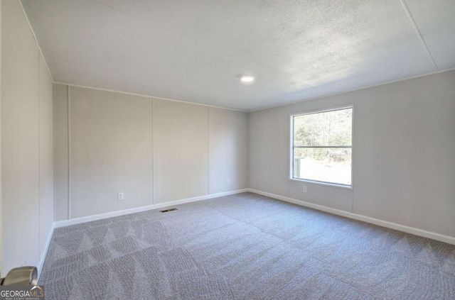 16 Creed Drive, Kingston, GA 30145