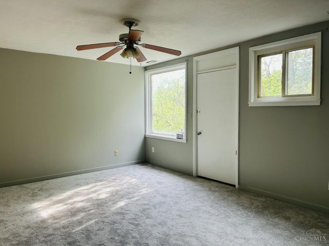 490 Mount Hope Avenue, Cincinnati, OH 45204