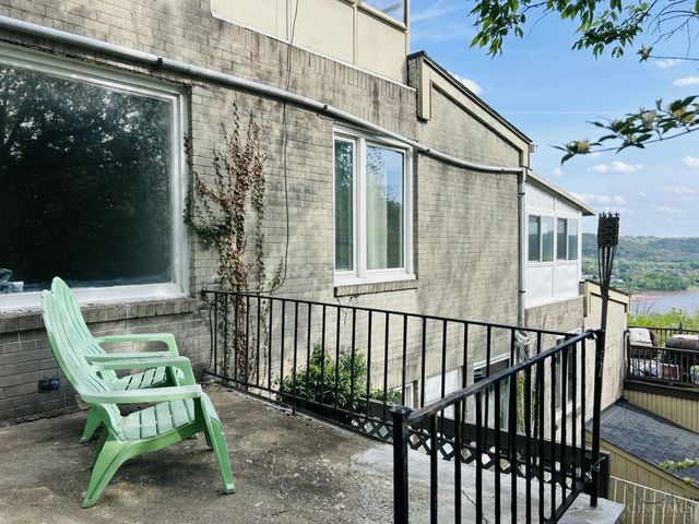 490 Mount Hope Avenue, Cincinnati, OH 45204