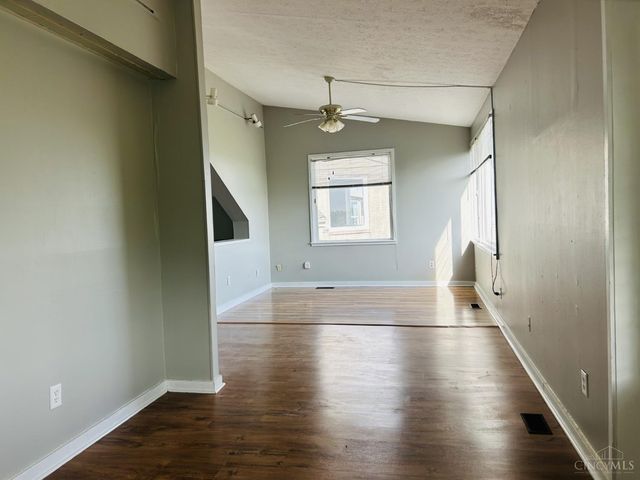 490 Mount Hope Avenue, Cincinnati, OH 45204