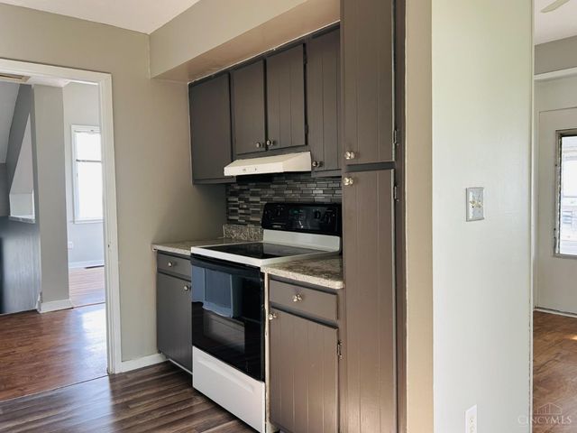 490 Mount Hope Avenue, Cincinnati, OH 45204